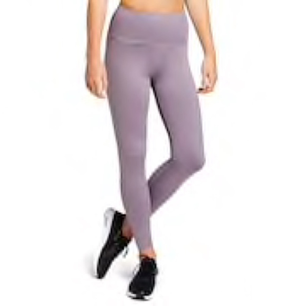 Exercise leggings. Full length.